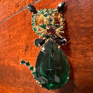 60’s ALICE CAVINESS Green rhinestone cat brooch